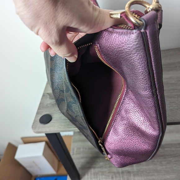 Coach Marlon signature hobo - Picture 3 of 8